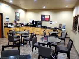 Desayuno continental incluido todos los días 