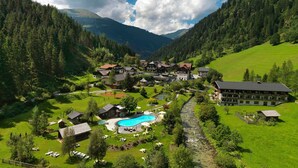 Exterior - Hoteldorf Grüner Baum (Bad Gastein)