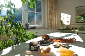 Outdoor treatment area, sauna, steam room, hot springs/mineral springs - Hoteldorf Grüner Baum (Bad Gastein)