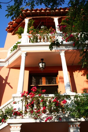 Front of property - Hotel Casa La Fe By BespokeColombia (Cartagena)
