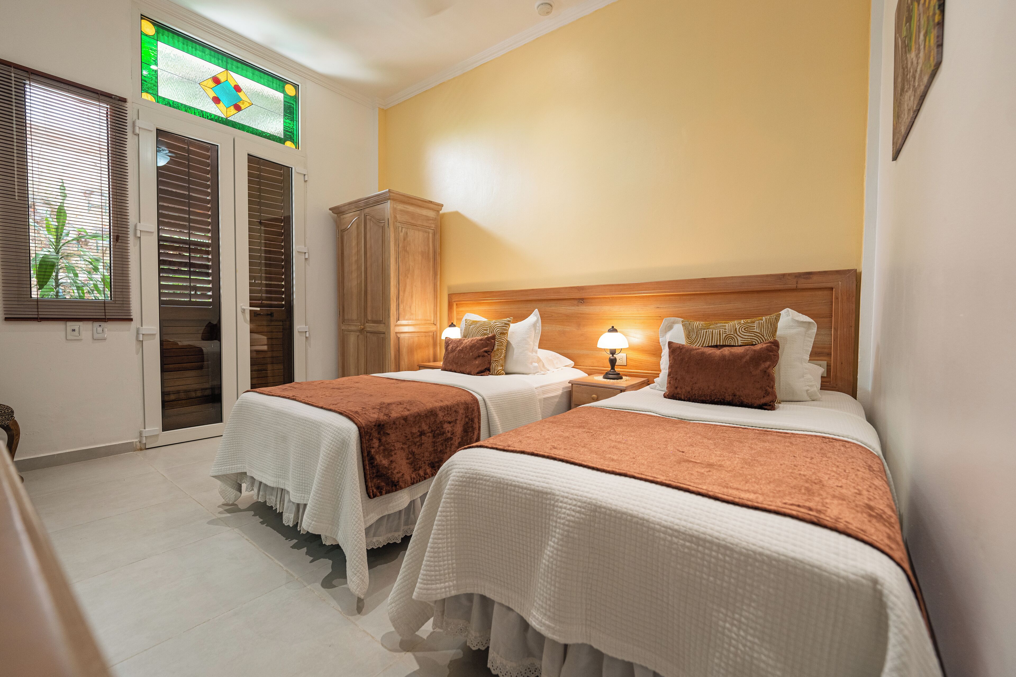 Literie de qualité supérieure, couette en duvet d'oie, minibar