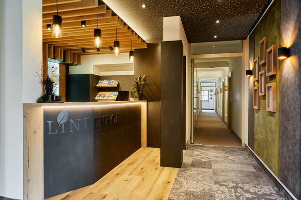 Reception - Hotel Lindenhof (Thyrnau)