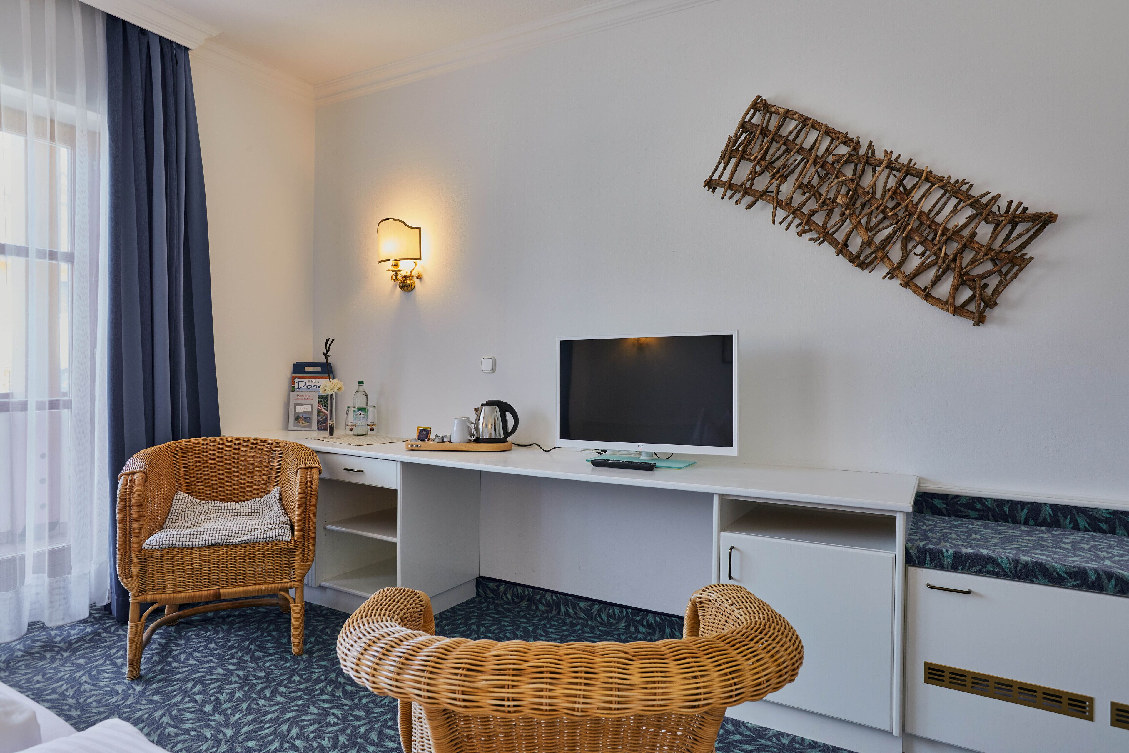 classic double room | living area | 32-inch flat-screen tv with satellite channels, tv