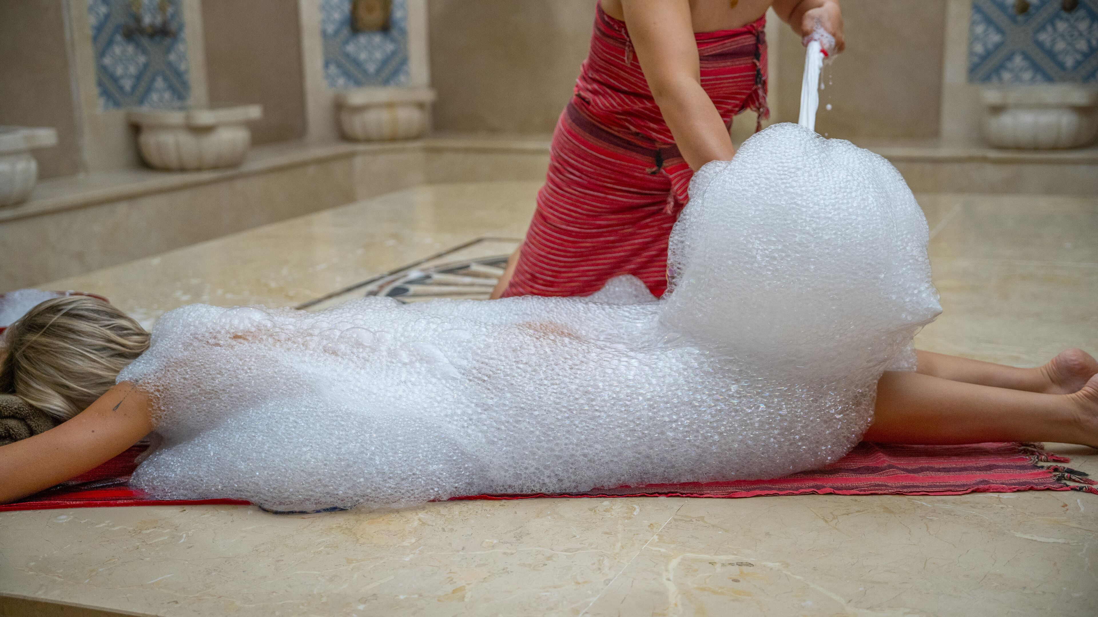 Sauna, steam room, Turkish bath, body treatments, hot stone massages