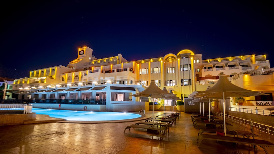 Azka Hotel