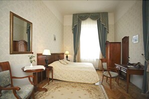 Room - Ostoya Palace (Kraków)