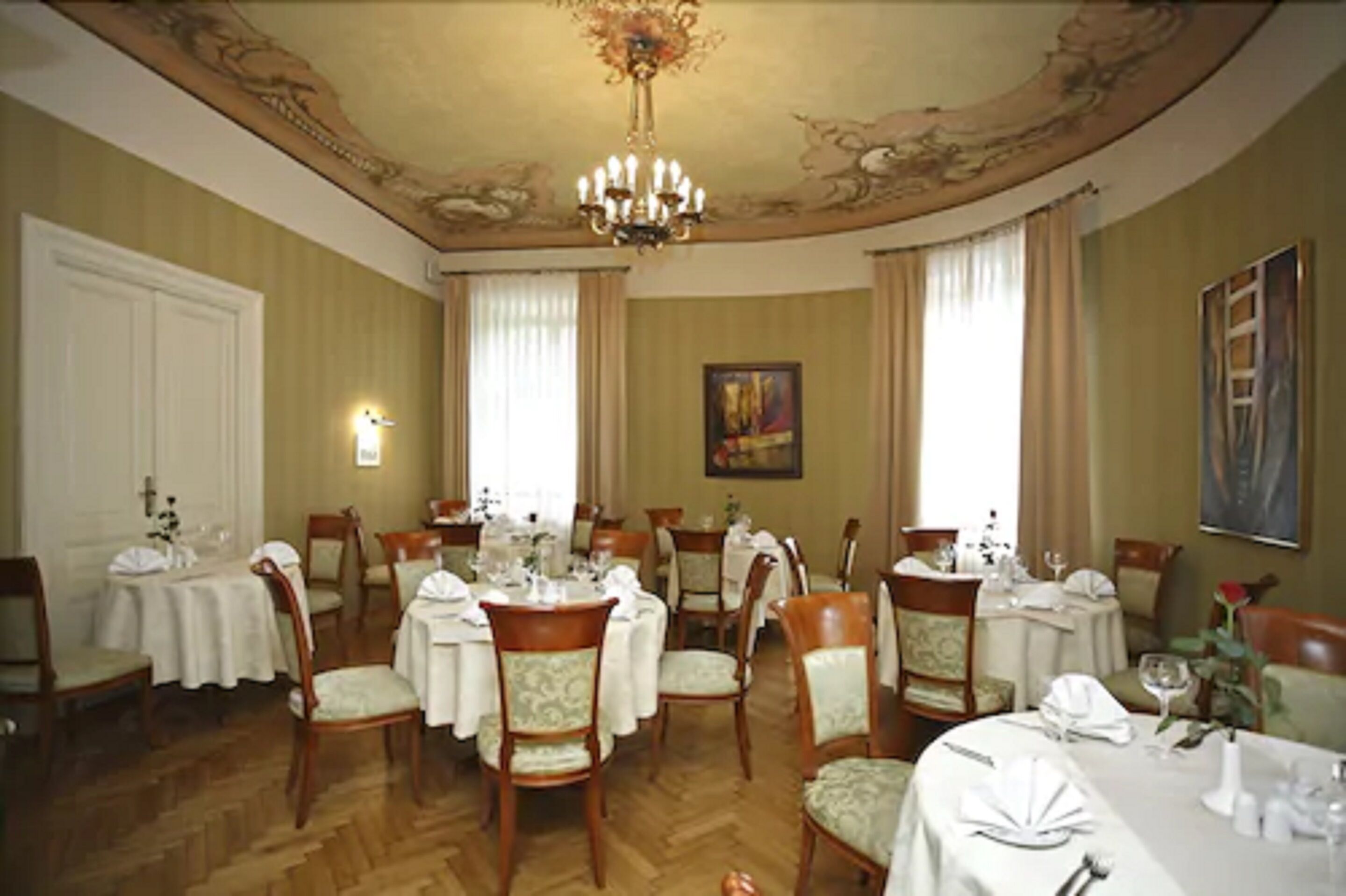 restaurant