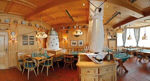 Daily buffet breakfast for a fee - H+ Hotel Stuttgart Herrenberg (Herrenberg)