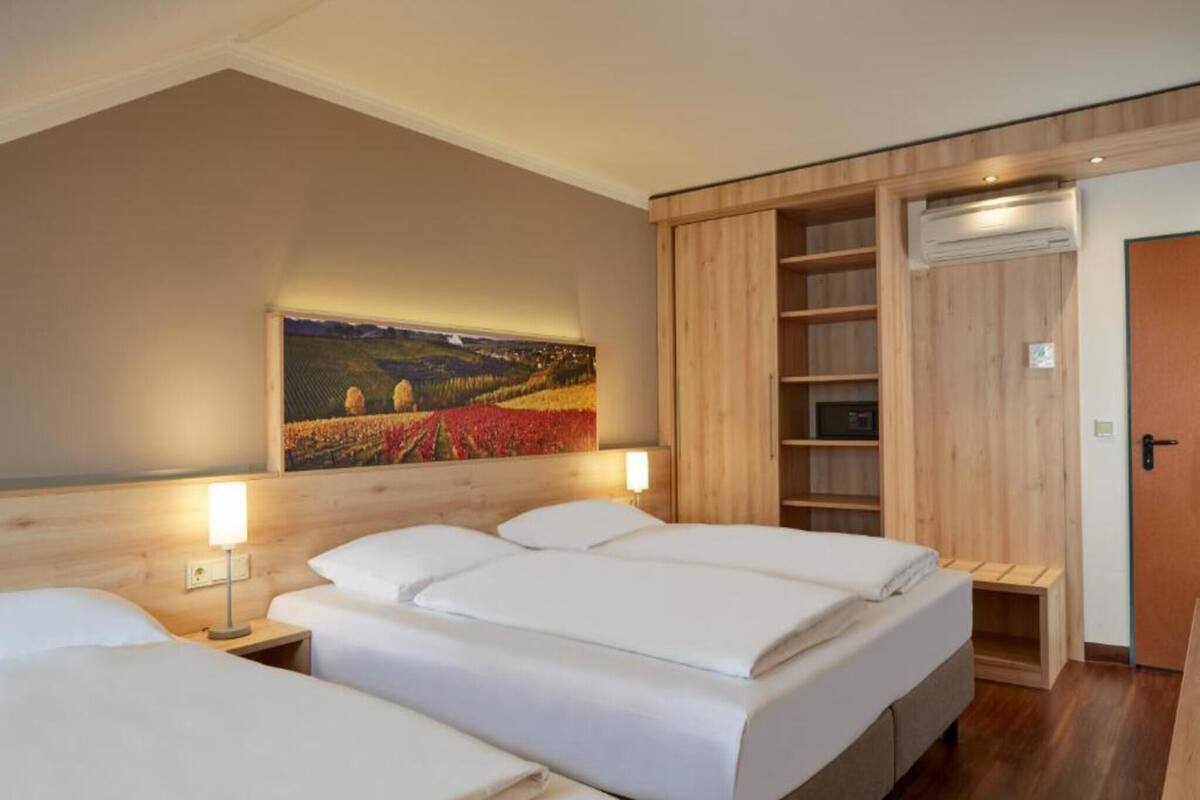 Literie de qualité supérieure, couette en duvet d'oie, bureau