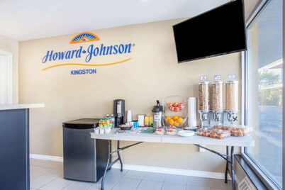 Howard Johnson by Wyndham Kingston