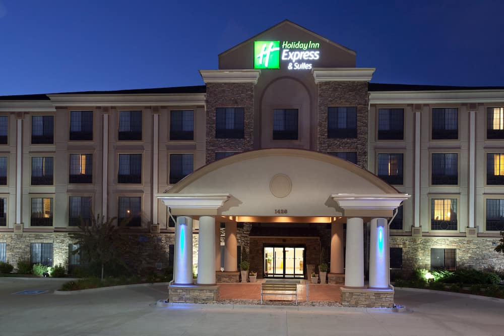 luxury hotels in Fort Collins