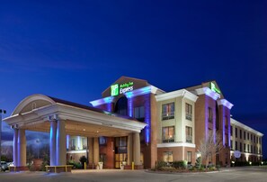 Exterior - Holiday Inn Express Hotel & Suites Enid - Highway 412 by IHG (Enid)