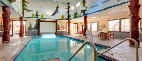 من حمّامات السباحة المغطاة، حمّام سباحة خارجي