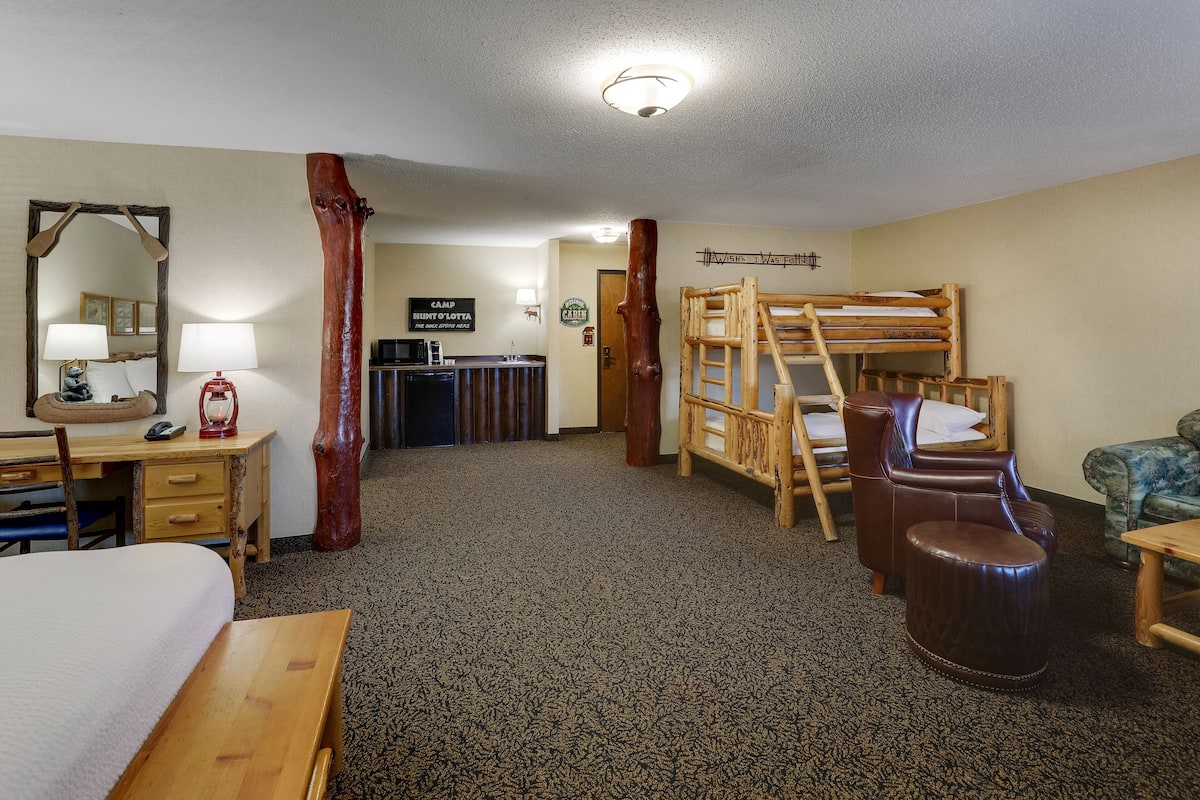Expanded King with Bunk Bed | 1 bedroom, desk, iron/ironing board, free cribs/infant beds