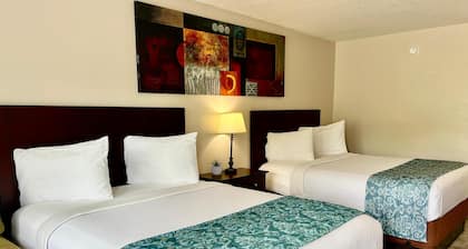 Shining Light Inn & Suites
