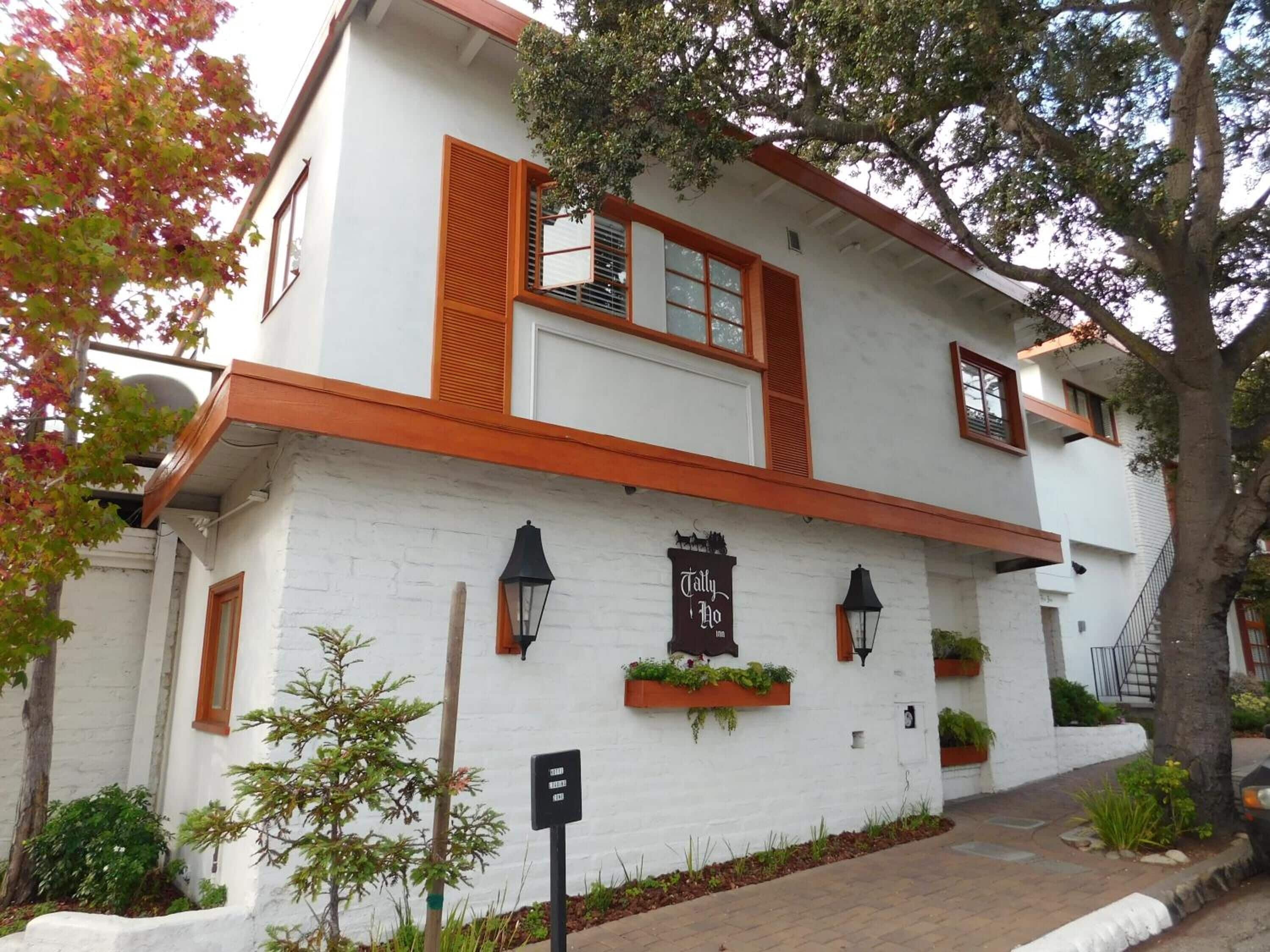 Photo - Tally Ho Inn