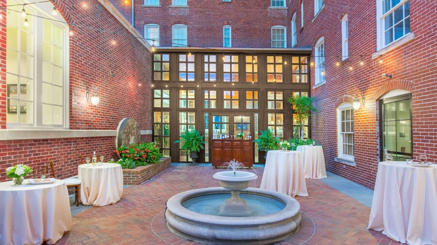 The George Washington Hotel, A Wyndham Grand Hotel