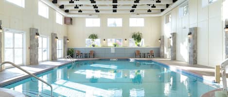Indoor pool, 2 outdoor pools