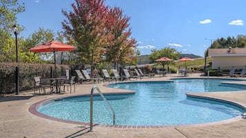 Private pool