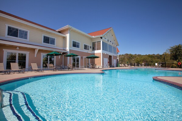 Indoor pool, 2 outdoor pools - Club Wyndham Mountain Vista (Branson)