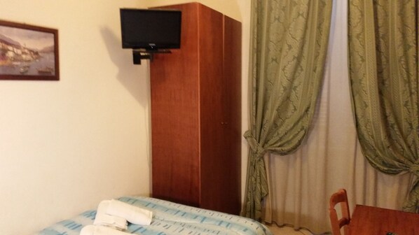 Room - Tourist (Naples)