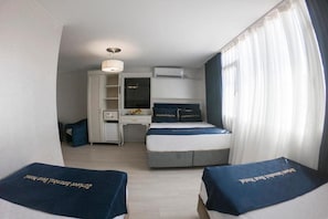Premium bedding, memory foam beds, minibar, in-room safe - Erbil (Istanbul)