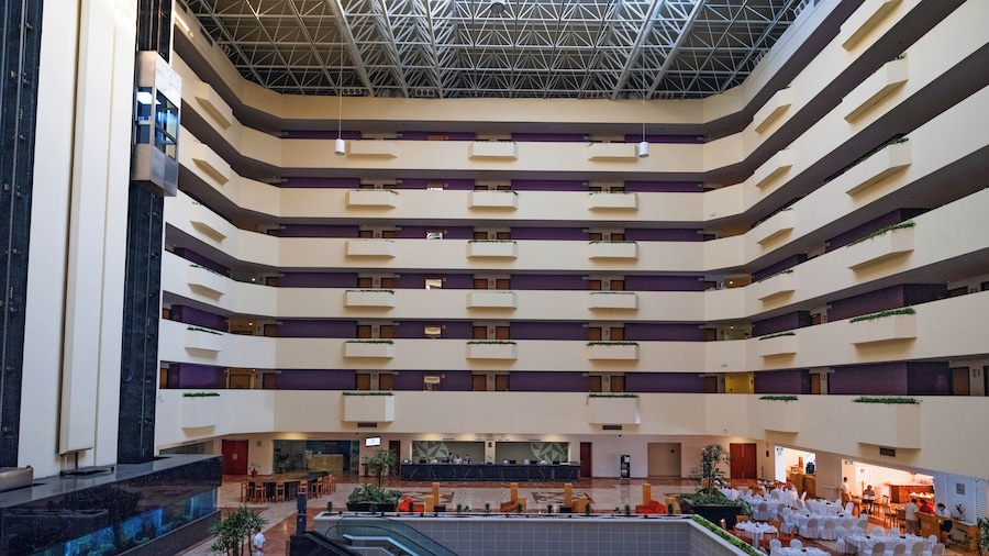 Galería Plaza Veracruz by Brisas
