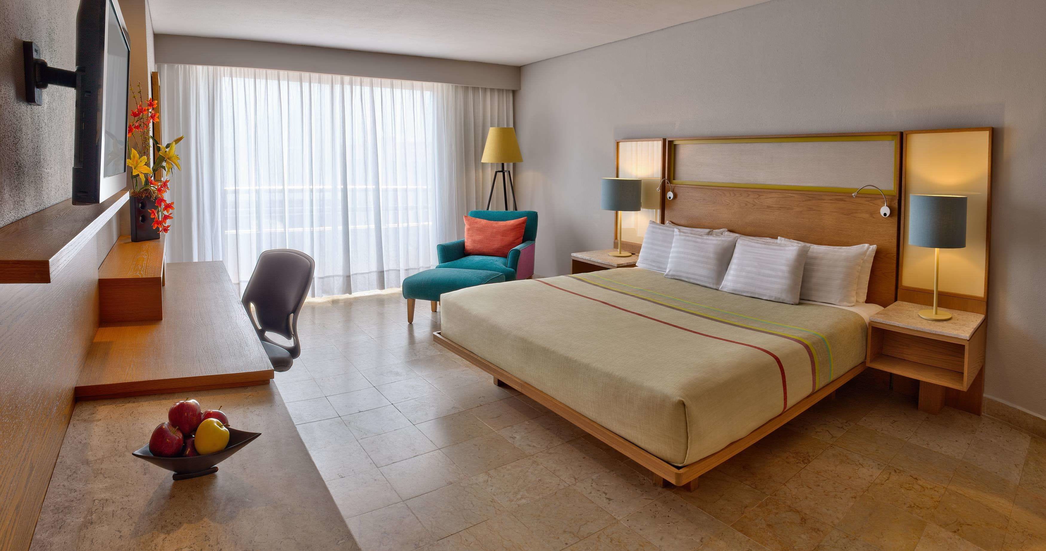 minibar, in-room safe, desk, blackout curtains