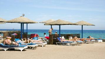 Private beach, sun-loungers, beach umbrellas, beach towels