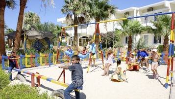 Children’s play area – outdoor