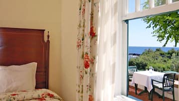 Schallisolierte Zimmer, kostenlose Babybetten, Zustellbetten