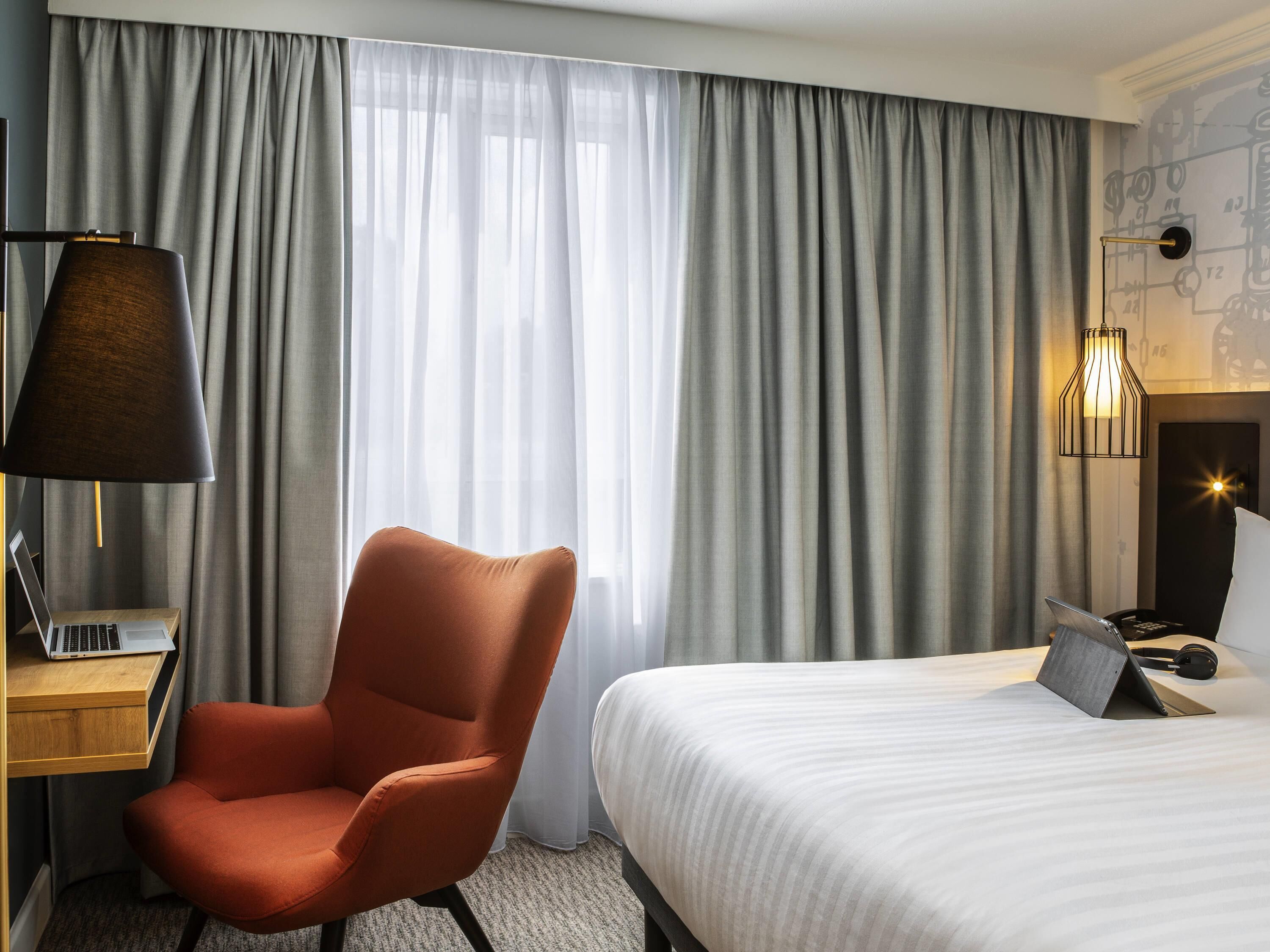 Hypo-allergenic bedding, in-room safe, desk, laptop workspace