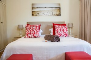 Suite, Terrace | 1 bedroom, minibar, in-room safe, individually decorated - Summit Place Guest House (Cape Town)