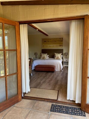 Grand Suite, Terrace | 1 bedroom, minibar, in-room safe, individually decorated - Summit Place Guest House (Cape Town)