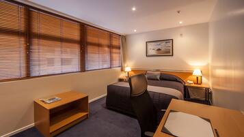 Iron/ironing board, free WiFi, bed sheets