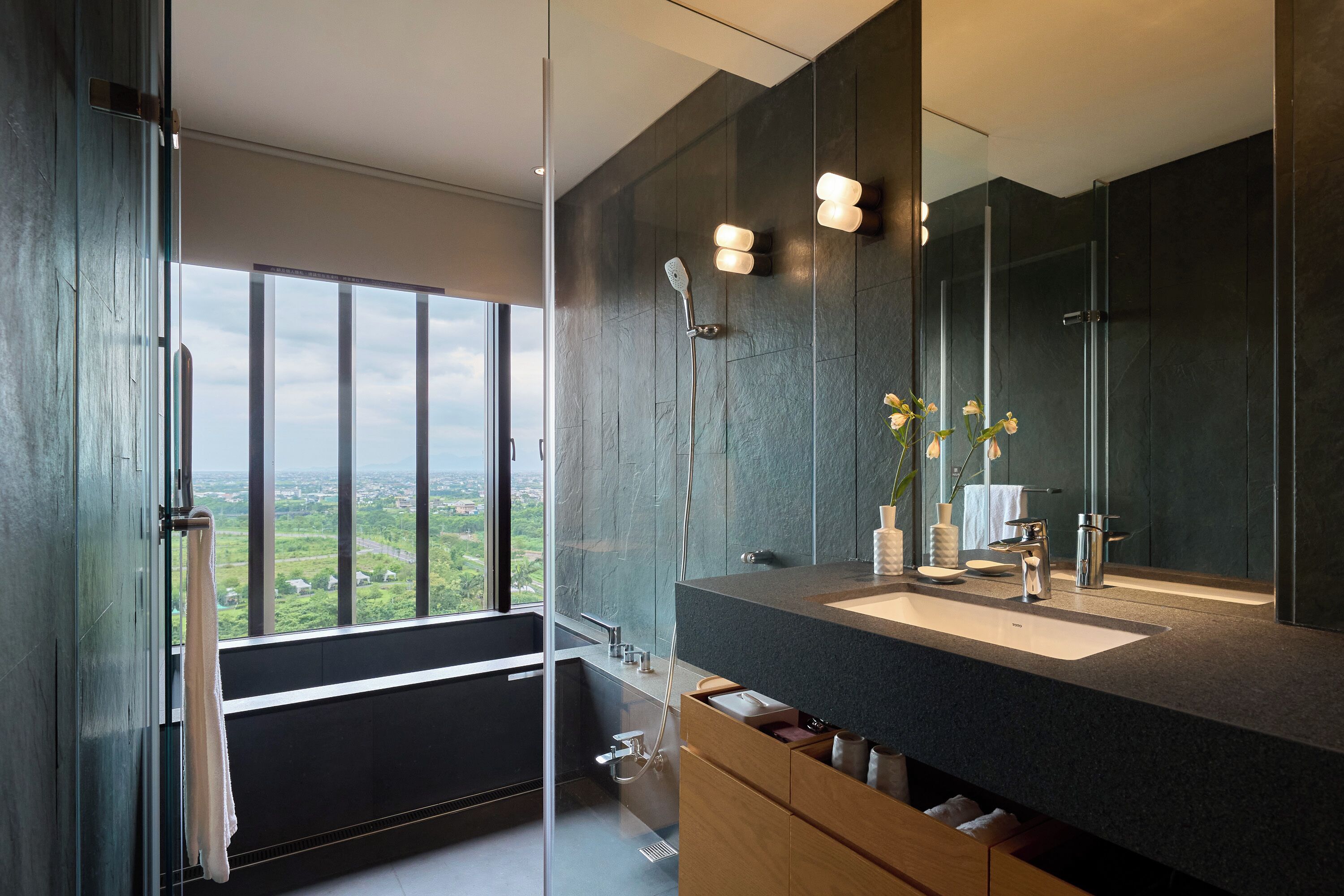 separate bathtub and shower, spring water bathtub