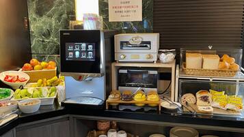 Petit déjeuner buffet compris tous les jours