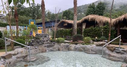 Yawan Spa Hotel