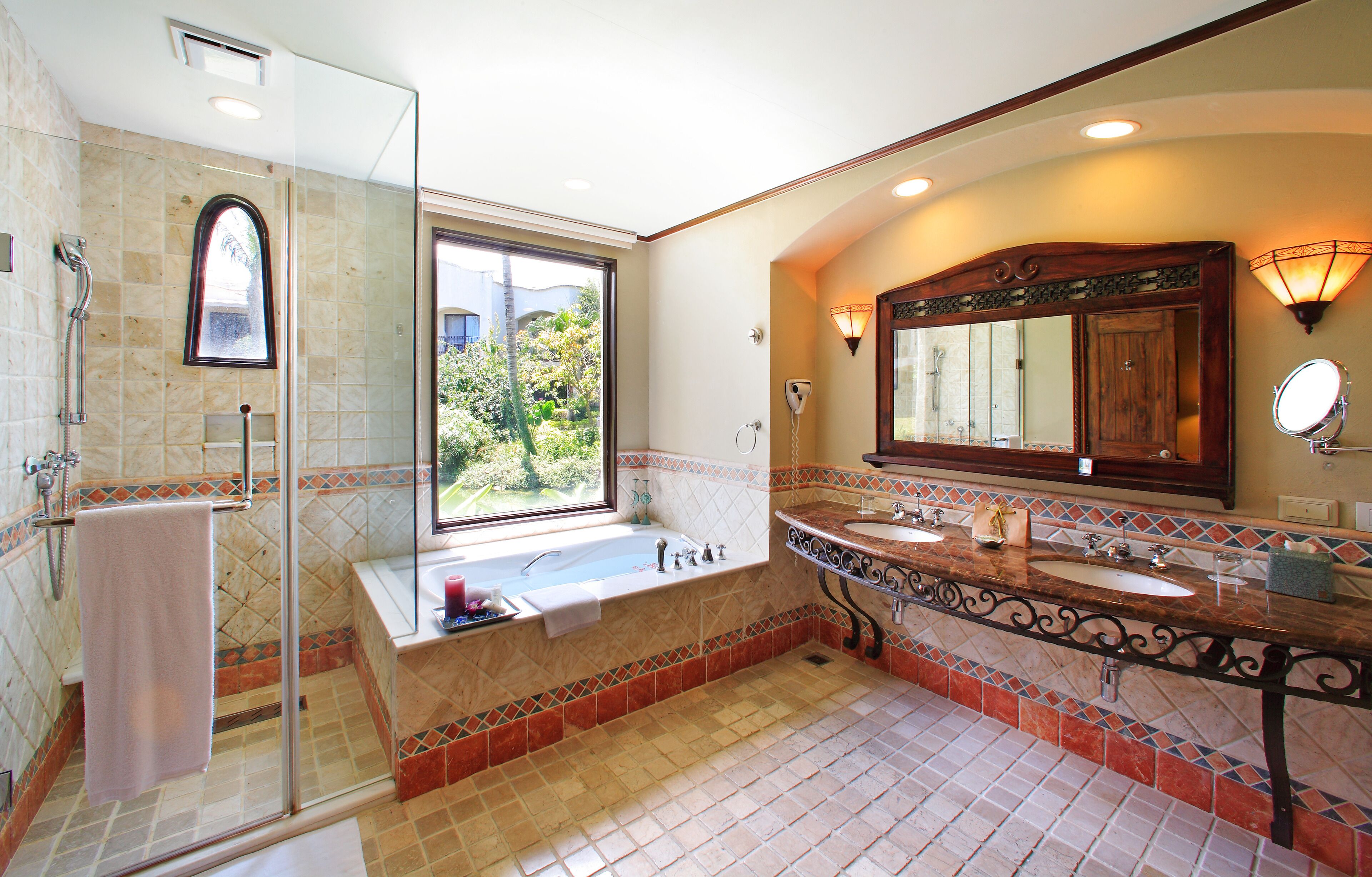 separate bathtub and shower, rainfall showerhead, free toiletries