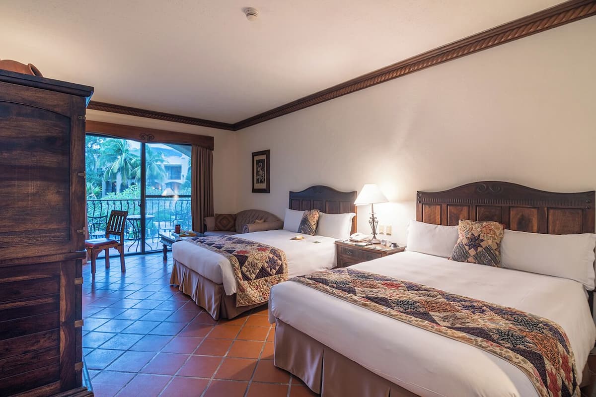deluxe twin room (late check in from 6 pm) | premium bedding, free minibar, in-room safe, individually decorated