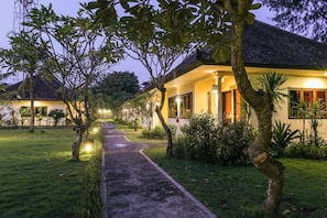 Deluxe Ombak Room | Garden view