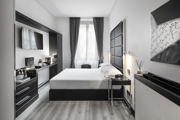 Doppia Classic | Minibar, una cassaforte in camera, una scrivania, postazione laptop
