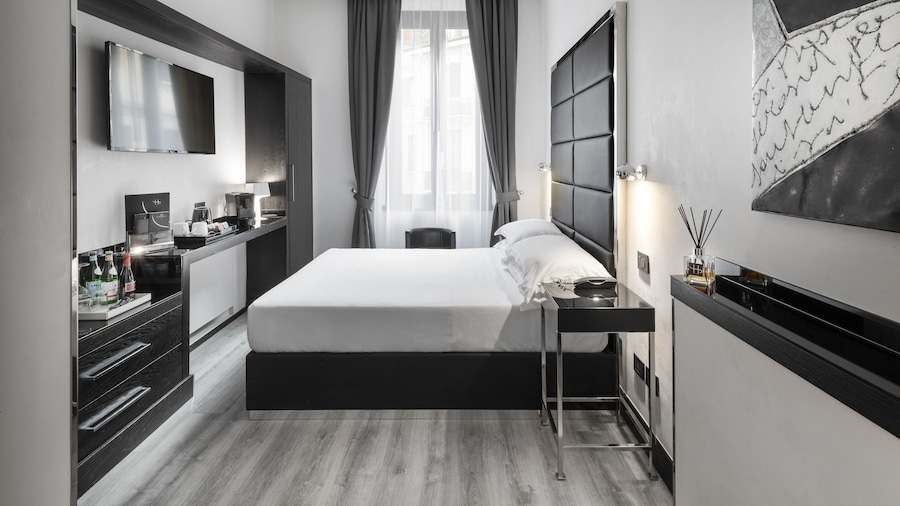 LHP Hotel Napoleon