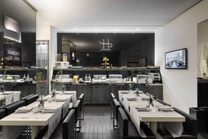 Daily buffet breakfast for a fee - LHP Hotel Napoleon (Milan)