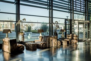 Lobby sitting area - Fletcher Wellness-Hotel Trivium (Etten-Leur)