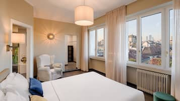 Panoramic Suite, 1 Bedroom | 1 bedroom, minibar, in-room safe, individually furnished