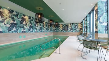 Indendørs pool, liggestole