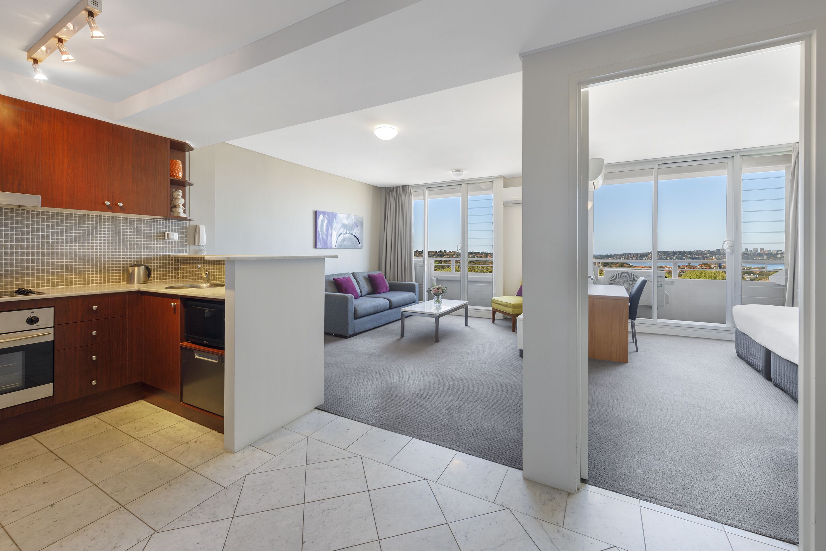 Park Regis Concierge Apartments — image 2