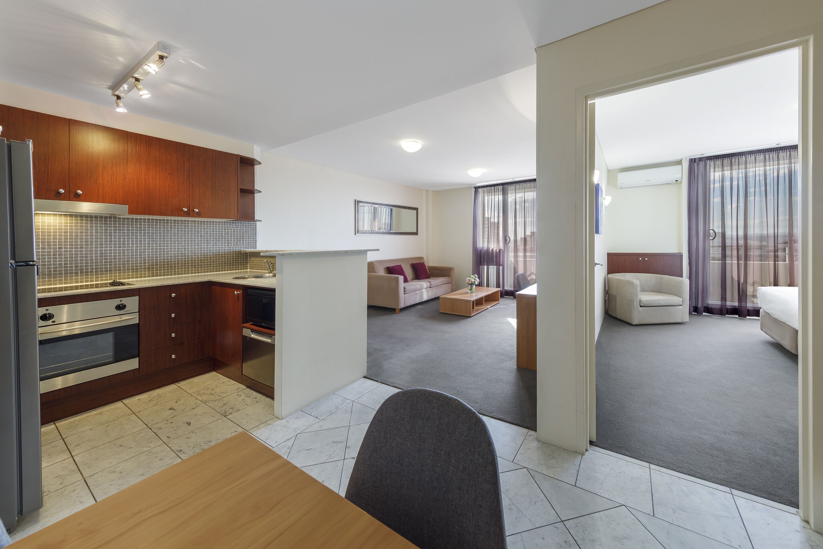 Park Regis Concierge Apartments — image 9