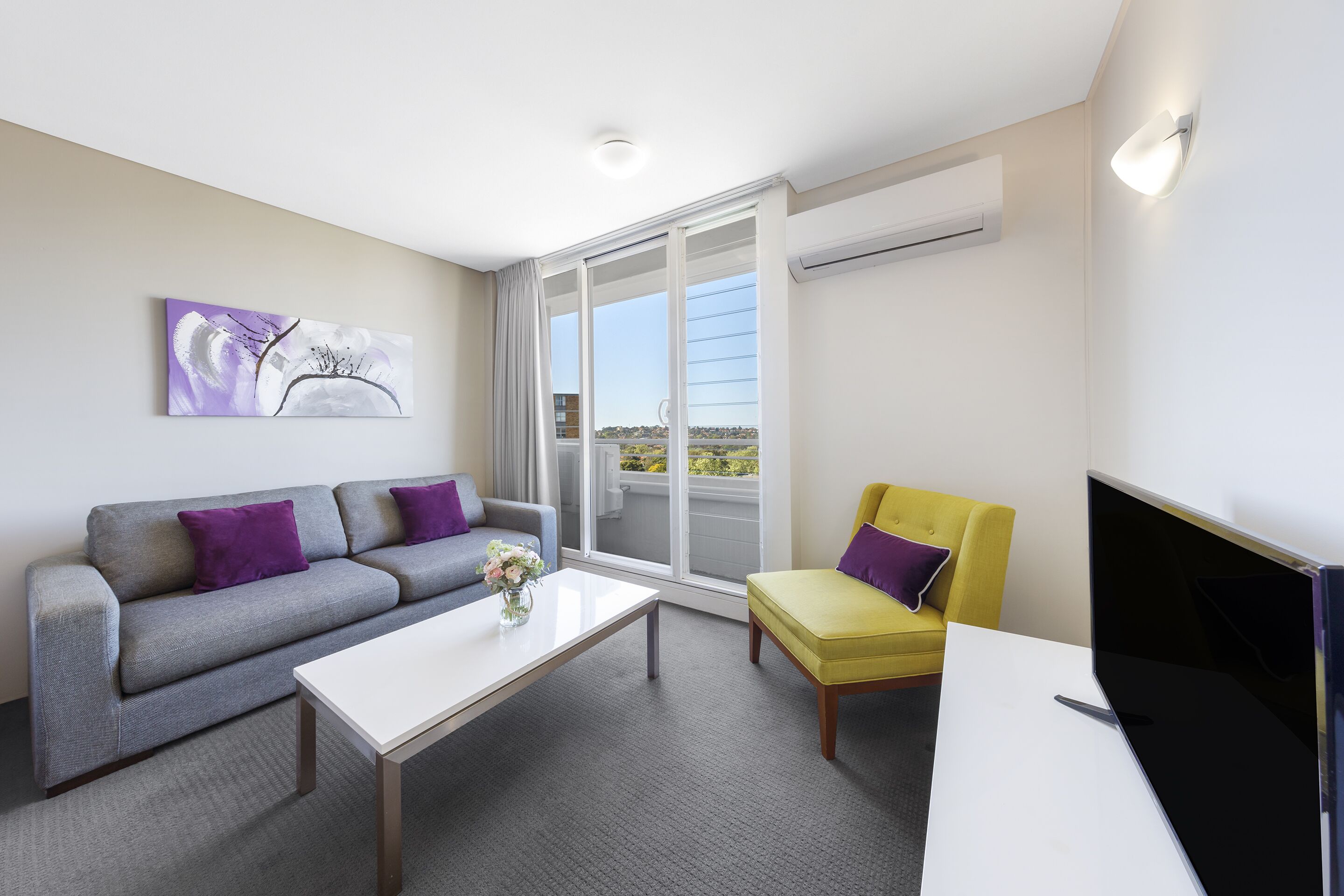 Park Regis Concierge Apartments — image 3